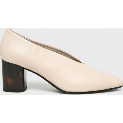 Vagabond - Czółenka Eve. Szare czółenka damskie marki Vagabond, bez wzorów, ze skóry, bez obcasa, na szpilce, bez zapięcia. Za 399,90 zł.