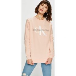 Calvin Klein Jeans - Bluza J20J207830. Niebieskie bluzy damskie z nadrukiem marki Calvin Klein Jeans, s, z jeansu, bez kaptura. Za 399,90 zł.