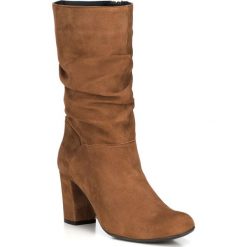 Buty damskie. Pomarańczowe botki damskie Wittchen, ze skóry, klasyczne. W wyprzedaży za 359,91 zł.