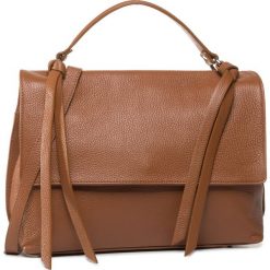 Torebka CREOLE - K10713 Koniak. Pomarańczowe torebki klasyczne damskie Creole, bez wzorów, ze skóry, klasyczne, na ramię, bez dodatków. Za 399,00 zł.