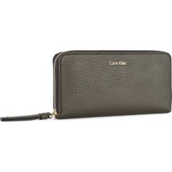 Portfele damskie: Duży Portfel Damski CALVIN KLEIN BLACK LABEL – Iren3 Large Ziparoun K60K603406 097