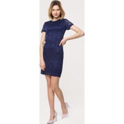 Granatowa Sukienka Lethargic. Szare sukienki damskie Born2be, na co dzień, xl, bez wzorów, eleganckie, bez kołnierzyka, bez rękawów, mini. Za 34,99 zł.