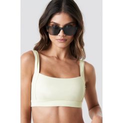 NA-KD Swimwear Square Neck Bandeau Top - White. Białe topy damskie NA-KD Swimwear, bez wzorów, bez kołnierzyka. Za 60,95 zł.