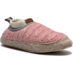 Kapcie MARC O'POLO - 809 14959302 602 Rose 305. Różowe klapki damskie Marc O'Polo, bez wzorów, z tworzywa sztucznego, bez obcasa. W wyprzedaży za 199,00 zł.