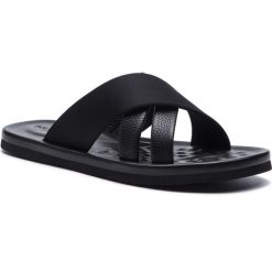 Klapki KAZAR - Hakone 37133-01-00 Black. Czarne klapki męskie Kazar, bez wzorów, ze skóry. W wyprzedaży za 249,00 zł.