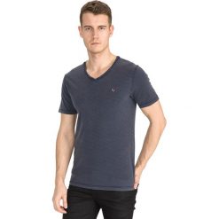 Jack & Jones Carlin Koszulka Niebieski. Niebieskie podkoszulki męskie Jack & Jones, m, w paski, z bawełny, vintage, bez kołnierzyka, krótkie. Za 87,95 zł.