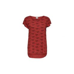 Koszulki polo z krótkim rękawem Jacqueline De Yong CAMISETA JDYMARLI S/S WVN. Czerwone koszulki damskie Jacqueline de Yong, s, bez wzorów, polo, z krótkim rękawem. Za 97,85 zł.