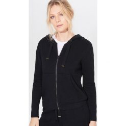 Bluza z kapturem - Czarny. Czarne bluzy damskie Mohito, s, bez wzorów, bez rękawów, z kapturem. Za 119,99 zł.