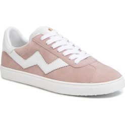 Sneakersy STUART WEITZMAN - Daryl S3693 Dolce Suede. Różowe półbuty damskie Stuart Weitzman, bez wzorów, ze skóry, bez obcasa, bez zapięcia. W wyprzedaży za 649,00 zł.