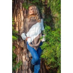 Mocca Dwukolorowe Poncho w Grube Warkocze. Szare swetry damskie Molly.pl, uniwersalny, bez wzorów, bez rękawów, długie, bez kaptura. Za 149,90 zł.