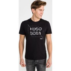 BOSS Tee 2 Koszulka Czarny. Czarne podkoszulki męskie Boss, xl, z nadrukiem, z bawełny, z krótkim rękawem. Za 269,95 zł.