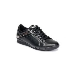 Buty Guess NEW GEORG. Czarne trampki męskie Guess, z aplikacjami, bez zapięcia. Za 447,20 zł.