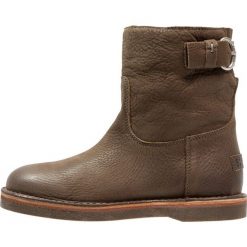 Shabbies Amsterdam Botki olive brown. Zielone buty zimowe damskie marki Shabbies Amsterdam, z materiału. W wyprzedaży za 629,25 zł.