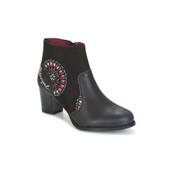 Botki damskie: Botki Desigual CRIS VALKIRIA STUDS