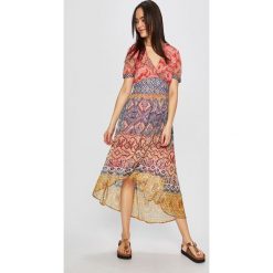 Desigual - Sukienka. Szare sukienki damskie Desigual, na co dzień, bez wzorów, z poliesteru, casualowe, bez kołnierzyka, z krótkim rękawem, krótkie, midi, proste. Za 549,90 zł.