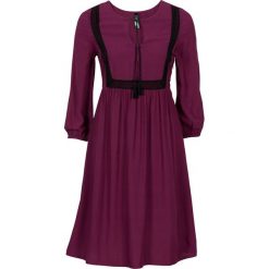 Sukienka boho bonprix jeżynowy. Fioletowe bez kategorii marki bonprix, boho, ze sznurowanym dekoltem. Za 54,99 zł.