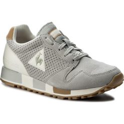 Sneakersy LE COQ SPORTIF - Omega Premium 1810184 Galet. Szare półbuty damskie le coq sportif, bez wzorów, z zamszu, eleganckie, bez obcasa, na płaskiej podeszwie, bez zapięcia. W wyprzedaży za 289,00 zł.