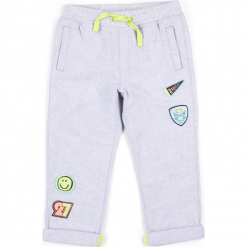 Spodnie. Szare spodnie chłopięce marki SKATE LIFE, z nadrukiem, z bawełny. Za 29,90 zł.