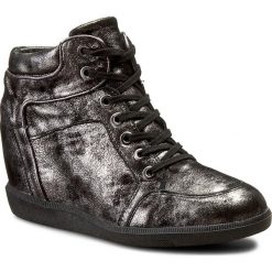 Sneakersy CARINII - B3744 I23-F99-PSK-B14. Szare półbuty damskie Carinii, na co dzień, bez wzorów, ze skóry, bez obcasa, na koturnie, bez zapięcia. W wyprzedaży za 249,00 zł.