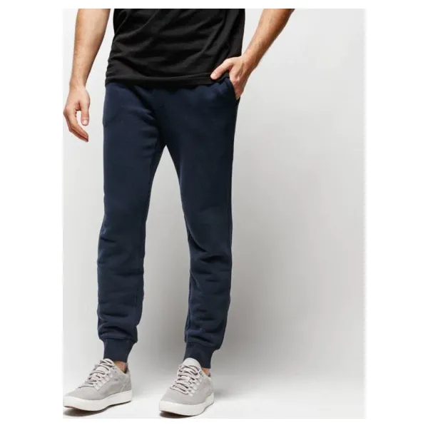 Timberland Spodnie Outdoor Archive Sweatpant , granatowy, rozmiar M. Niebieskie spodnie męskie Timberland, m, bez wzorów, z bawełny. W wyprzedaży za 319,99 zł.