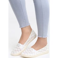 Białe Espadryle No Secrets. Białe espadryle damskie Born2be, bez wzorów, bez obcasa, na płaskiej podeszwie. Za 29,99 zł.