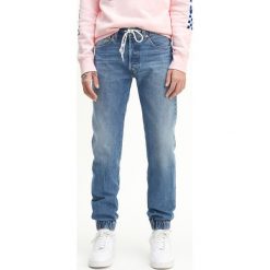 Levi's 501® Dżinsy Niebieski. Niebieskie jeansy męskie Levi's®, s, bez wzorów. Za 395,95 zł.