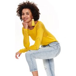 Ażurowy sweter. Żółte swetry damskie Top Secret, na lato, bez wzorów, z jeansu, eleganckie, bez rękawów, bez kaptura. W wyprzedaży za 39,99 zł.