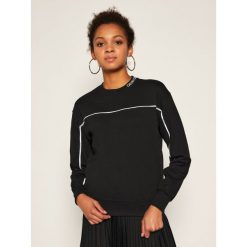 Bluza Calvin Klein Jeans J20J214206. Czarne bluzy damskie Calvin Klein Jeans, xs, bez wzorów, z jeansu, bez rękawów, bez kaptura. Za 399,00 zł.