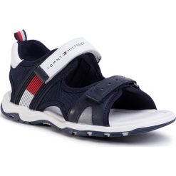 Sandały TOMMY HILFIGER - Velcro Sandal T3B2-30739-0935 S Blue/White X007. Niebieskie sandały chłopięce TOMMY HILFIGER, ze skóry ekologicznej, bez zapięcia. W wyprzedaży za 239,00 zł.