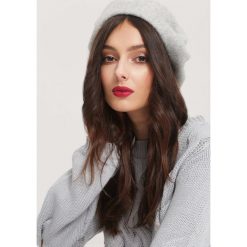 Jasnoszary Beret Hearsay. Szare czapki damskie other. Za 39,99 zł.