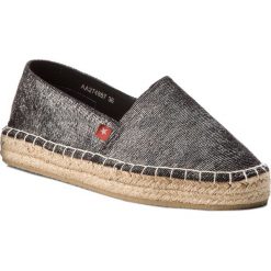 Espadryle BIG STAR - AA274667 Black. Czarne espadryle damskie BIG STAR, bez wzorów, z tworzywa sztucznego, bez obcasa, na płaskiej podeszwie. W wyprzedaży za 79,00 zł.