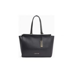Torby na ramię Calvin Klein Jeans K60K605622 ENFOLO SHOPPER. Czarne torby damskie na zakupy Calvin Klein Jeans, bez wzorów, z jeansu, na ramię, bez dodatków. Za 430,52 zł.