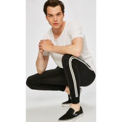 Blend - Spodnie. Niebieskie spodnie męskie Blend, na co dzień, xl, bez wzorów, z poliesteru, casualowe. W wyprzedaży za 99,90 zł.