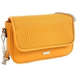 Doca Damska torebka crossbody 15099. Torebki klasyczne damskie Doca, bez wzorów, bez dodatków. W wyprzedaży za 178,00 zł.