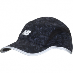 New Balance 500143-961. Czarne kaszkiety męskie marki New Balance, w paski, z poliesteru, sportowe. W wyprzedaży za 69,99 zł.