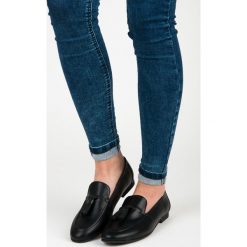 Czarne mokasyny z frędzlami vices SALLY. Czarne mokasyny damskie marki vices. Za 59,90 zł.