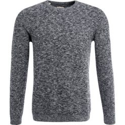 Swetry klasyczne męskie: Selected Homme SHNNEWVINCE BUBBLE CREW NECK Sweter caviar/twisted with egret