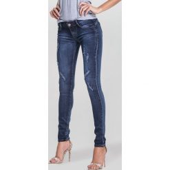 Niebieskie Jeansy Busy. Niebieskie jeansy damskie marki other, bez wzorów, z jeansu. Za 59,99 zł.