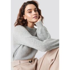 Moves Sweter Savea - Grey. Szare swetry klasyczne damskie marki Moves, z dzianiny, z okrągłym kołnierzem. Za 242,95 zł.