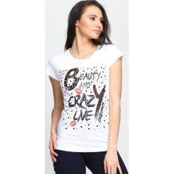 Biały T-shirt Beauty and Crazy Live. Białe bluzki damskie marki Born2be, l. Za 14,99 zł.