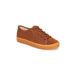 Buty André STARLIGHT. Pomarańczowe trampki i tenisówki damskie Andre, bez wzorów, bez zapięcia. Za 279,20 zł.