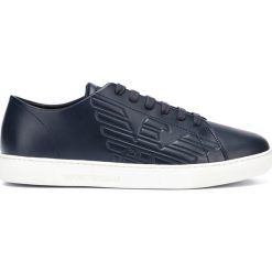 Emporio Armani Tenisówki Niebieski. Niebieskie trampki męskie Emporio Armani, bez wzorów, ze skóry, na sznurówki. Za 865,95 zł.
