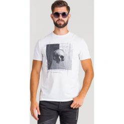 T-SHIRT Just Cavalli. Białe t-shirty męskie Just Cavalli, s, z nadrukiem, z bawełny, z okrągłym kołnierzem. Za 789,00 zł.