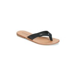Japonki LPB Shoes PRISKA. Czarne klapki damskie marki LPB Shoes, bez wzorów, bez obcasa. Za 99,00 zł.