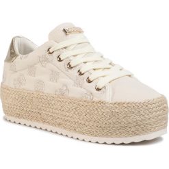 Espadryle GUESS - Marilyn FL6MRL FAL12 WHITE. Brązowe espadryle damskie Guess, z aplikacjami, ze skóry ekologicznej, bez obcasa, na koturnie. Za 449,00 zł.
