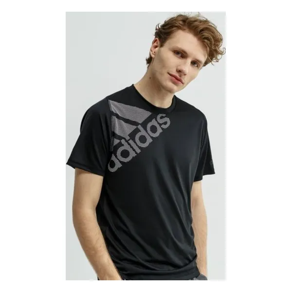 Adidas Koszulka Ss Fl Spr Gf Bos , czarny, rozmiar XL. Czarne koszulki męskie Adidas, xl, bez wzorów, z materiału, sportowe, bez kołnierzyka, bez rękawów. W wyprzedaży za 99,99 zł.