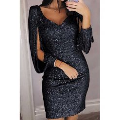 Sukienka ISKRA BLACK. Czarne sukienki damskie Sukienka ISKRA BLACK, s, bez wzorów, bez kołnierzyka, z krótkim rękawem, krótkie, mini. W wyprzedaży za 109,00 zł.