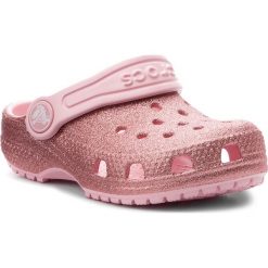 Klapki CROCS - Classic Glitter Clog K 205441 Blossom. Różowe sandały dziewczęce Crocs, z tworzywa sztucznego. Za 129,00 zł.