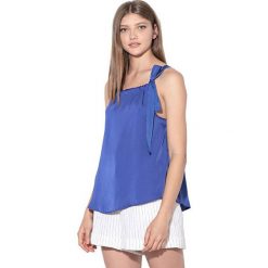 ONLY Damska bluzka D aria Tie Single t Wvn Royal Blue (rozmiar 36). Niebieskie bluzki damskie ONLY, bez wzorów, bez kołnierzyka, bez rękawów. W wyprzedaży za 75,00 zł.