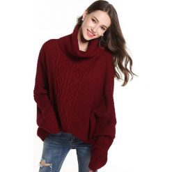 Sweter w kolorze bordowym. Czerwone swetry damskie Swetry na chłodne dni, bez wzorów, ze splotem, bez rękawów, bez kaptura. W wyprzedaży za 129,95 zł.